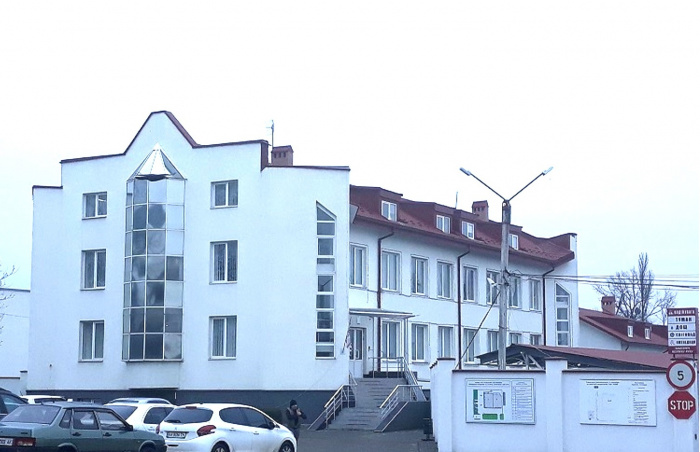 Комфорт офісної будівлі в Чернівцях
